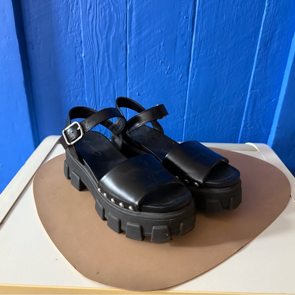 Circus by Sam Edelman Black Platform Sandals